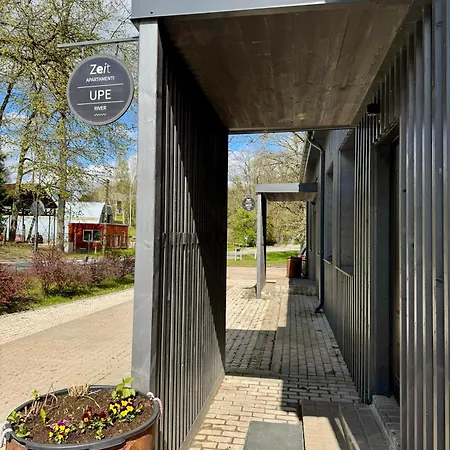 Zeit Apartman *